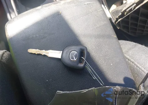 2006 Mazda 3 I из США, поврежденный, VIN JM1BK12F661408094